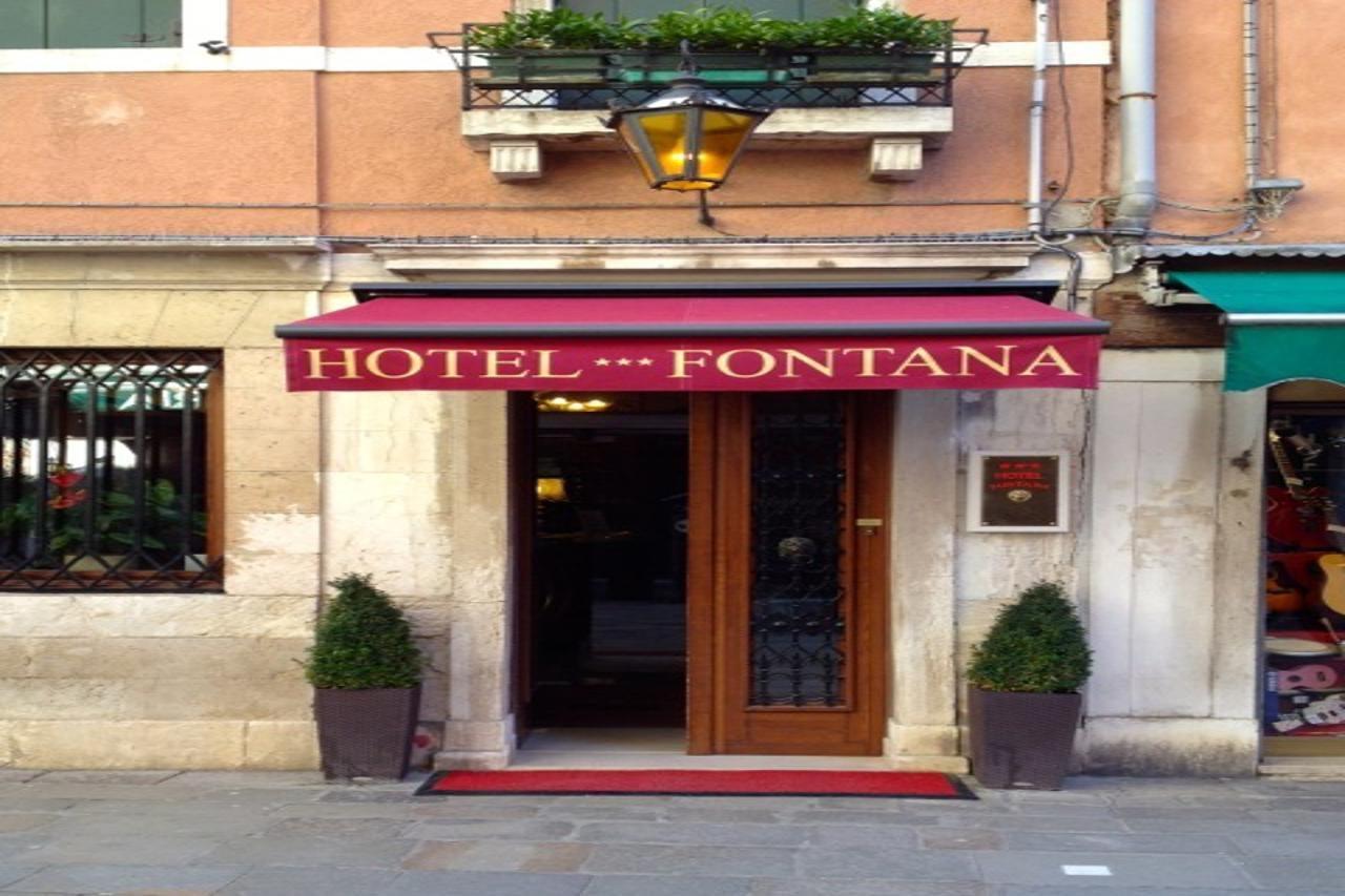 Hotel Fontana Venesia Bagian luar foto
